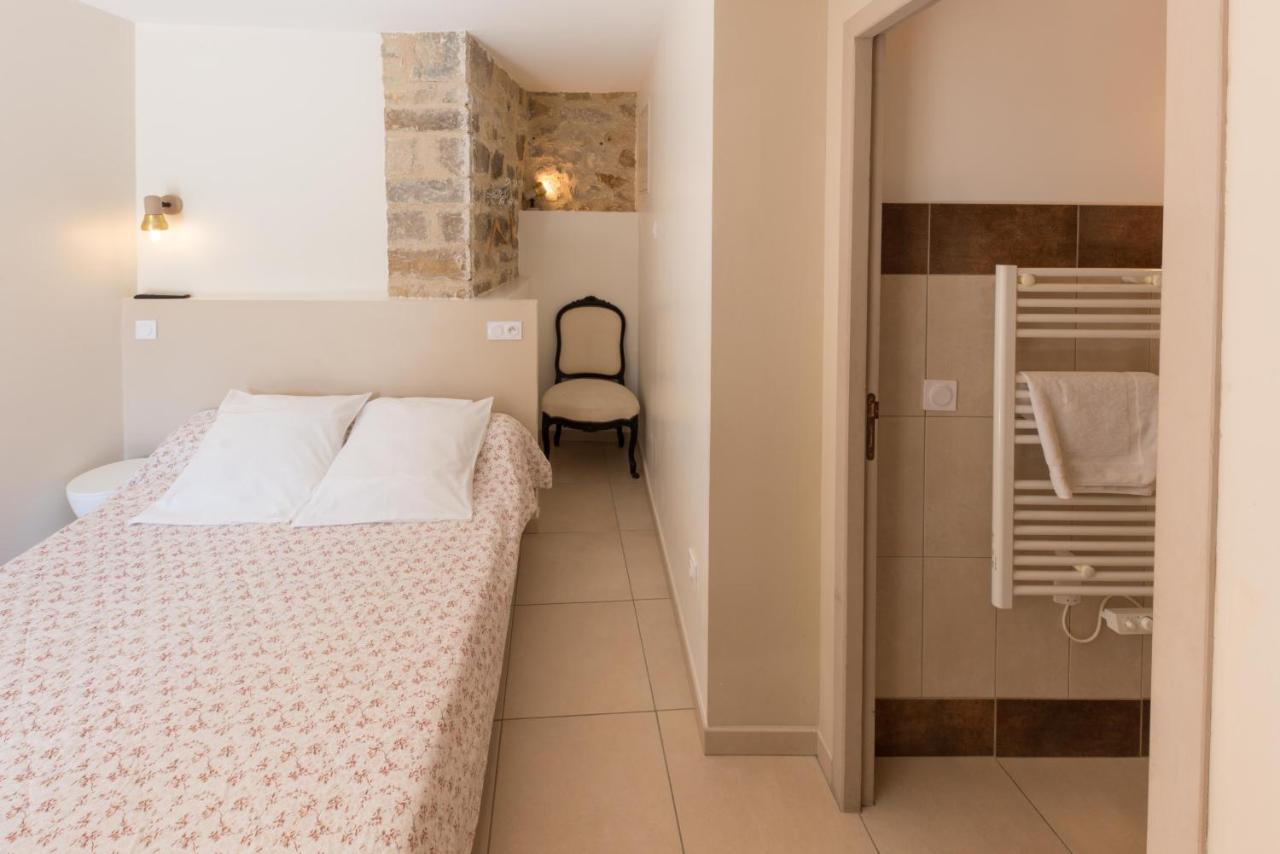 Domaine Saint Julien Hotell Buis-les-Baronnies Exteriör bild