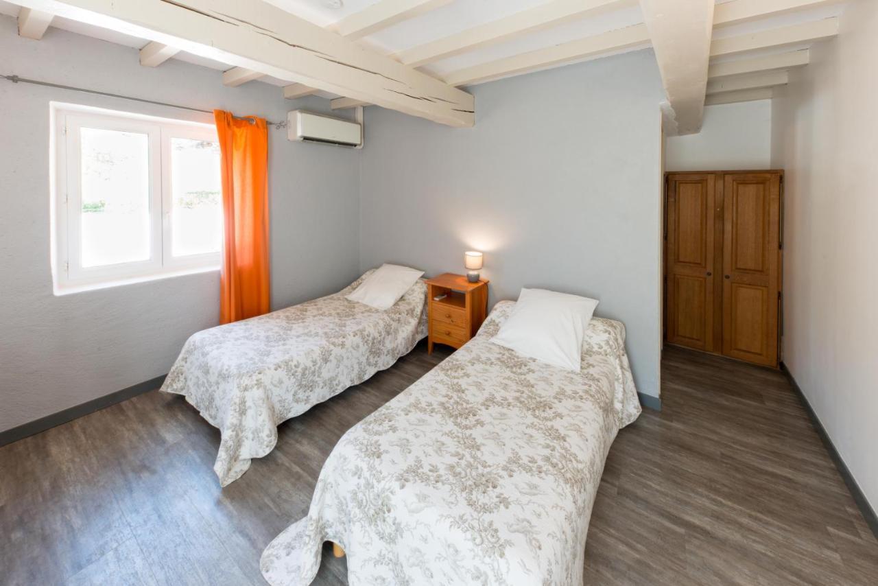 Domaine Saint Julien Hotell Buis-les-Baronnies Rum bild