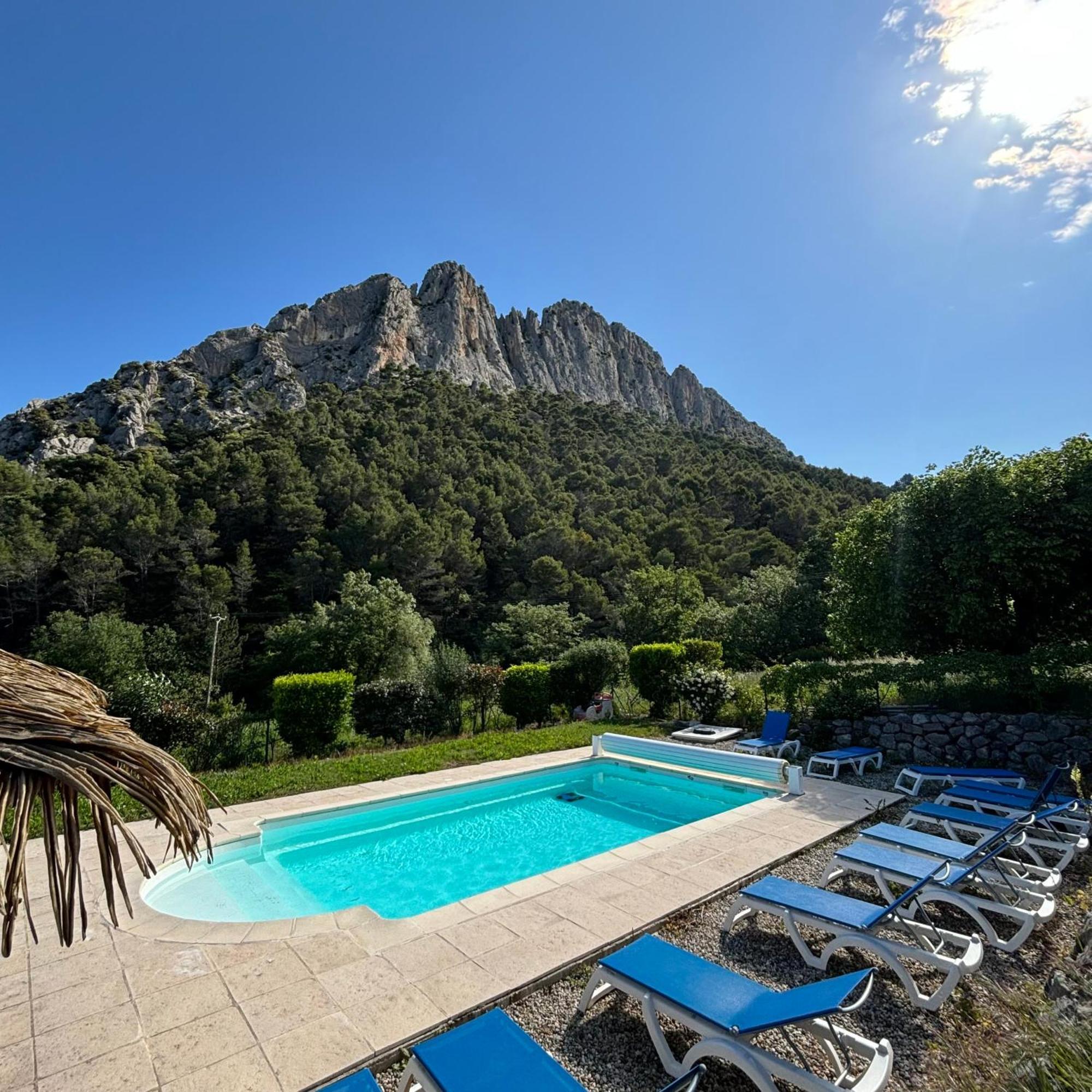 Domaine Saint Julien Hotell Buis-les-Baronnies Exteriör bild